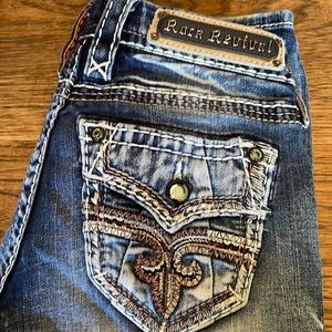 🎶💕HP🎶💕Rock Revival Linne easy crop jeans